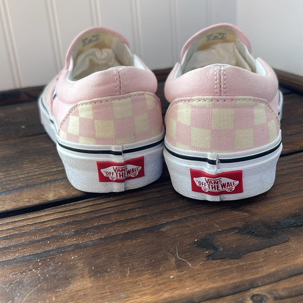 New Vans Rose Pink Classic Slip-On Sneakers - Picture 3 of 7